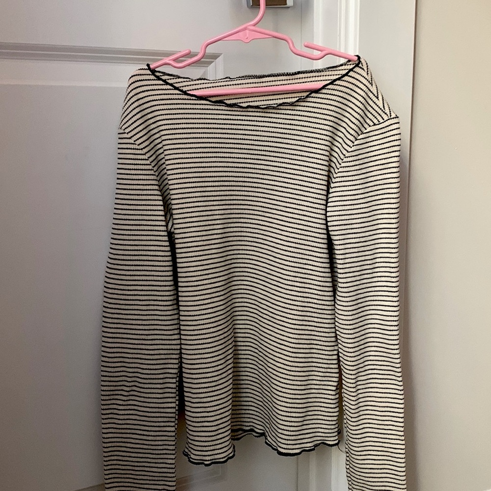 size 0 long sleeved top, dazy